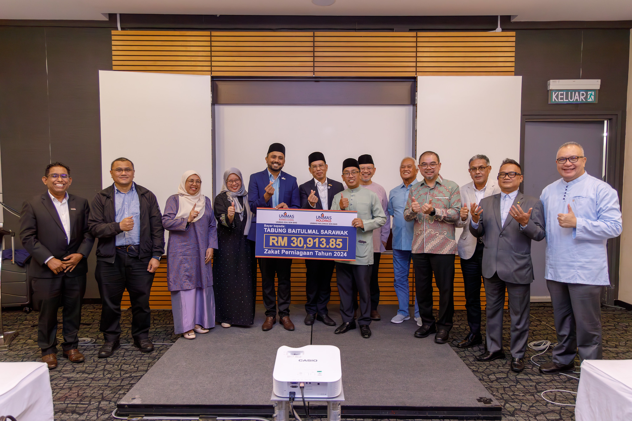 UNIMAS Holdings Sdn. Bhd. and UNIMAS Edu Sdn. Bhd. Business Zakat Handover Ceremony